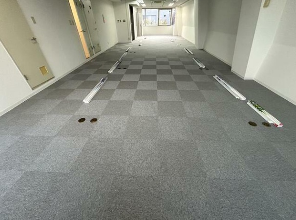 玉井企画ビルの内装