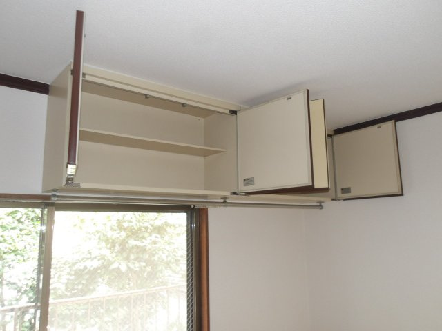 ファーランジュ阿佐谷の収納|こまごまとしたものを収納できそうですね