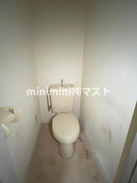 トレヴィの泉のトイレ