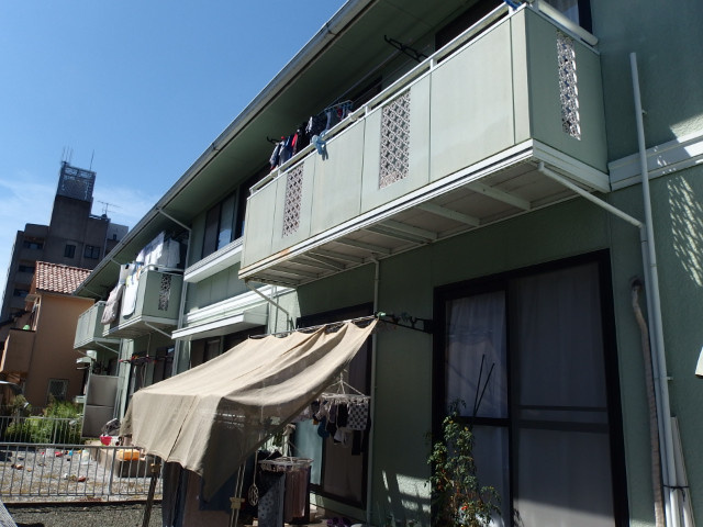 ジュネス若松の外観