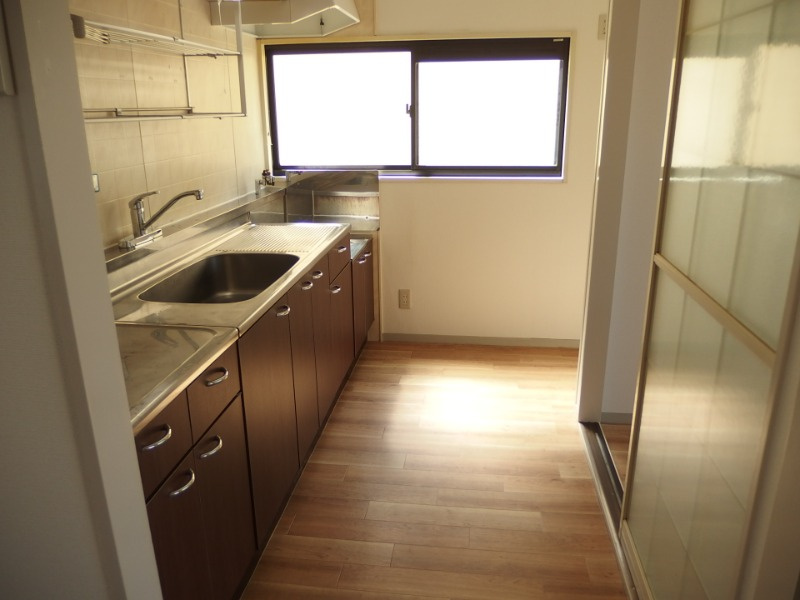 ジュネス若松のキッチン