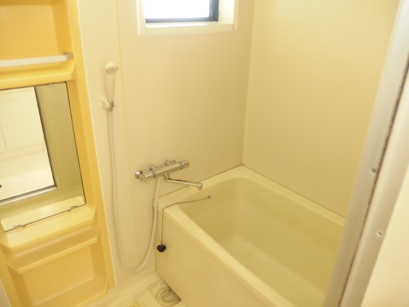 ジュネス若松の浴室