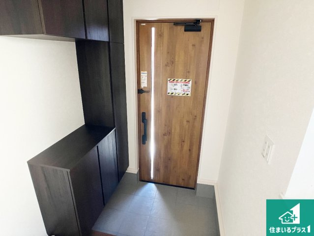 加古川市野口町良野　第15期　新築一戸建ての玄関|シューズボックスにはたくさんの靴が収納できるので玄関周りはいつもスッキリ！ご家族が増えても安心！