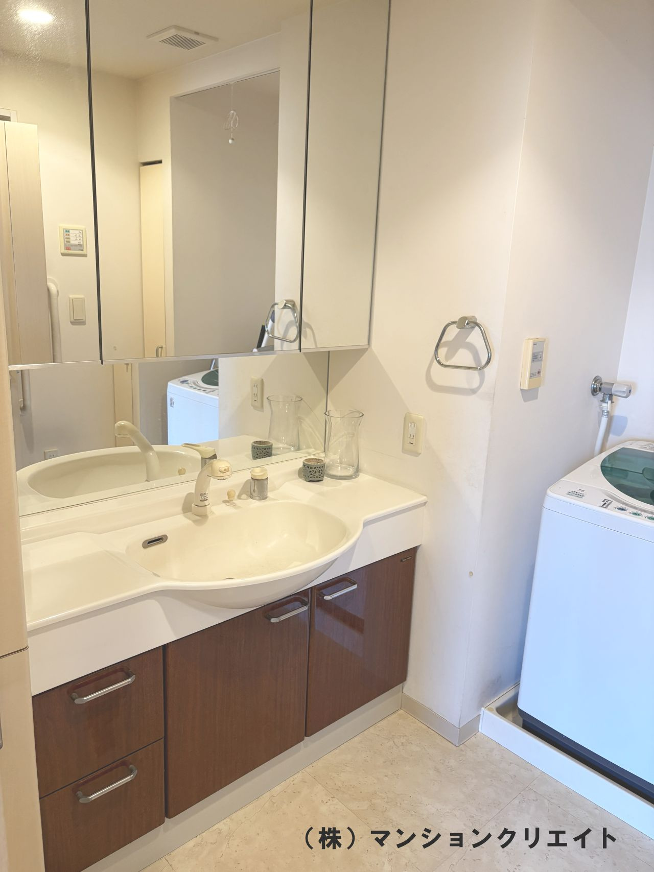 シンフォニアガーデン福井の洗面所|システム洗面化粧台