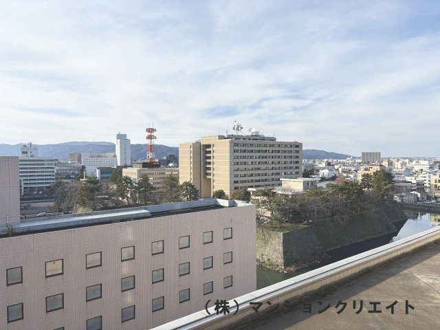 シンフォニアガーデン福井の展望|玄関外からの眺望