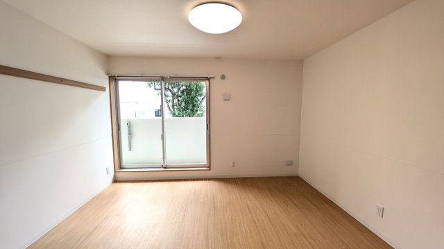 ザ・テラス鏡原の居間・リビング