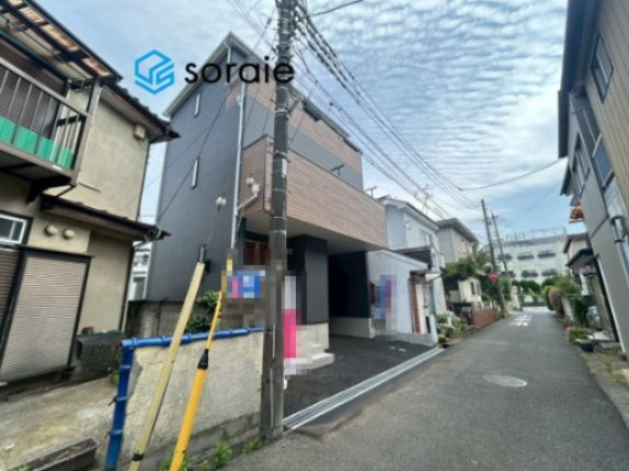 入間市東藤沢第27期　新築戸建　クレイドルガーデンの前面道路含む現地写真|令和8年4月27日撮影。
