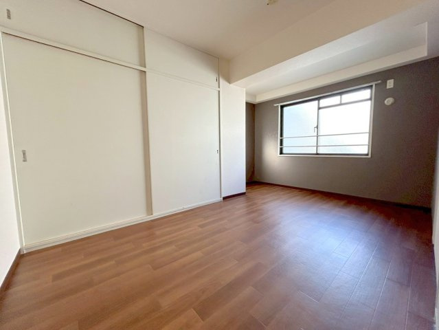 エトワール小松の居間・リビング