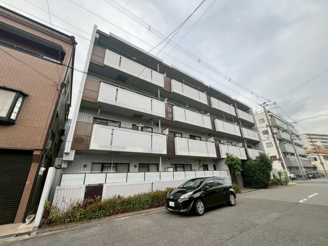 エトワール小松の外観