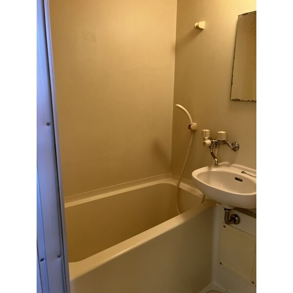 ガーデンハイツの浴室