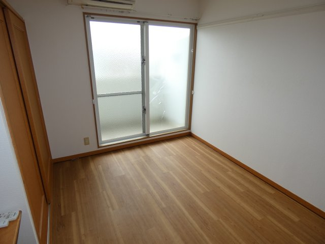 TSパレスの居間・リビング|居室です