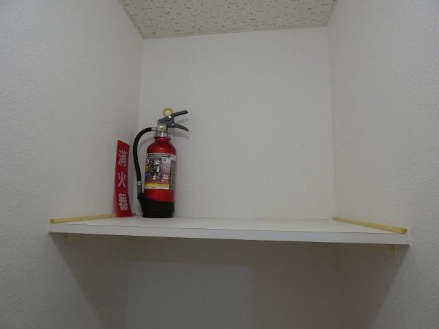 TSパレスのその他|トイレ内収納棚です