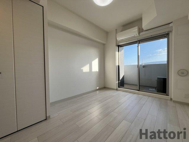 ファステート江坂ランウェイの居間・リビング