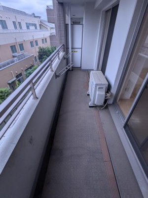 【バルコニー】 | ガーデン板橋氷川町 | お洗濯にも便利なバルコニー付き