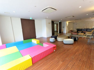 【ロビー】 | ガーデン板橋氷川町 | 落ち着いたロビーです