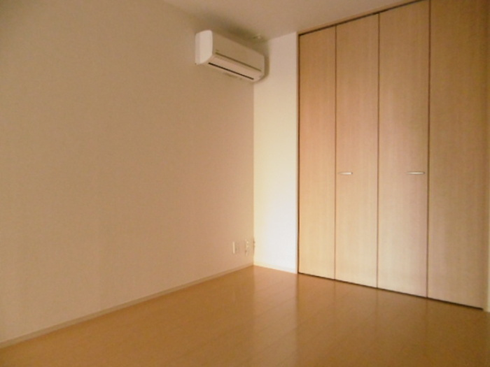 ソワーニュの洋室