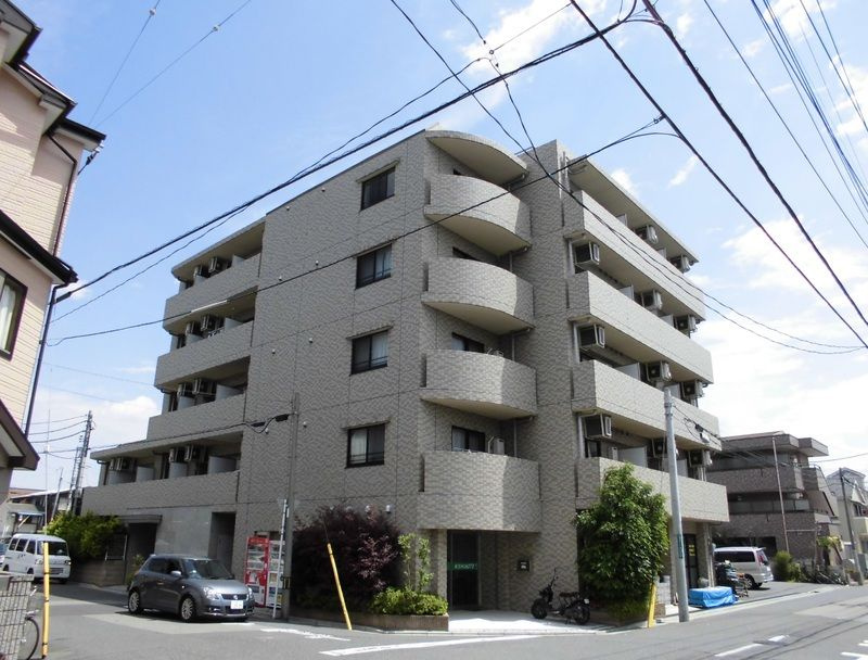 ＬＩＢＥＲＴＹ