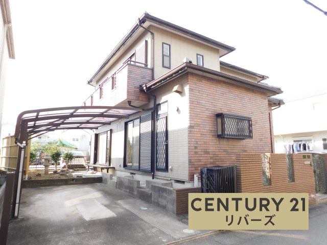 海部郡蟹江町学戸７丁目の中古一戸建の外観|☆２０２５年１０月リフォーム済☆　　いつでもご案内出来ます♪（お問合せ当日、平日、水曜、夜間の見学でもＯＫ）　敷地６１．４坪！　駐車３台ＯＫ！　スーパーやコンビニ、小学校などが近く便利な住環境♪