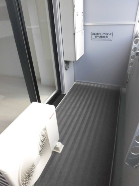 大阪市中央区本町橋の賃貸マンションのバルコニー