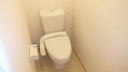 シエルブルーのトイレ|ウォッシュレット付き