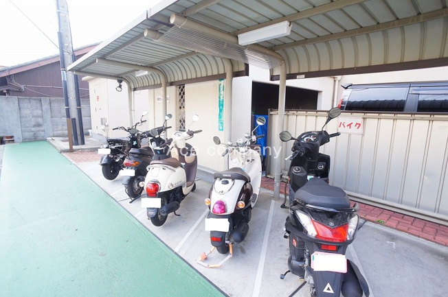 【その他共用部分】 | グランフェルティ平野加美 | 【バイク置き場】