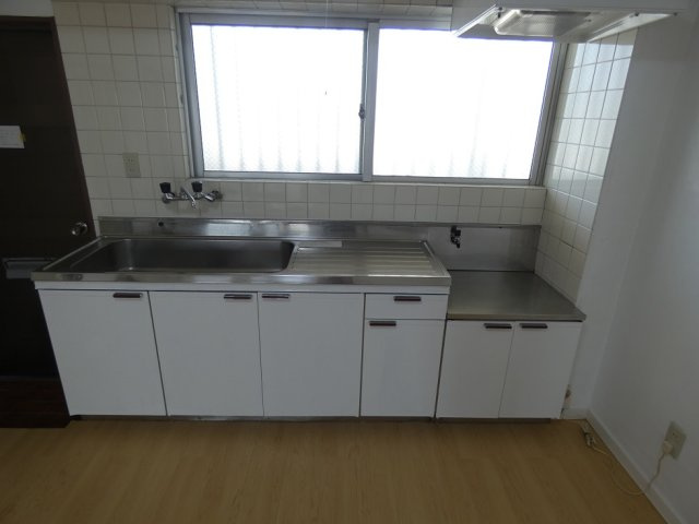 古蔵ビルのキッチン|キッチンです（現状と異なる場合は現状を優先します）