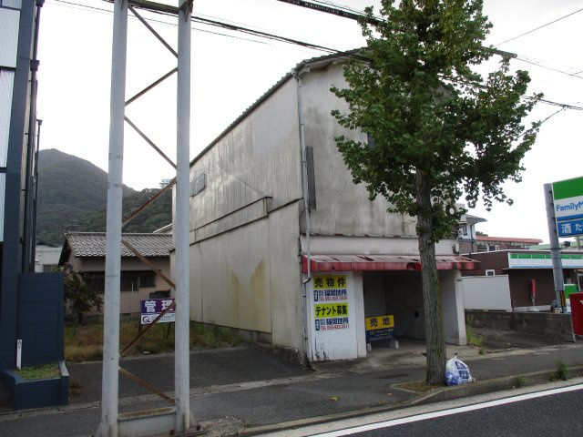 神幸町8番5号（A-27）の外観