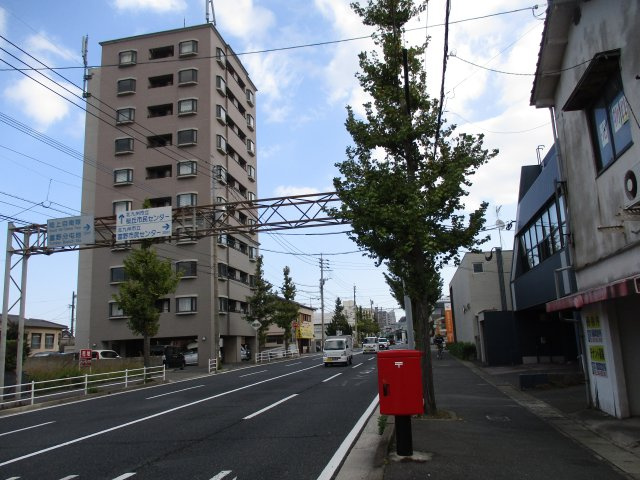 神幸町8番5号（A-27）の前面道路含む現地写真