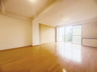 【居間・リビング】 | 岡本ハウス