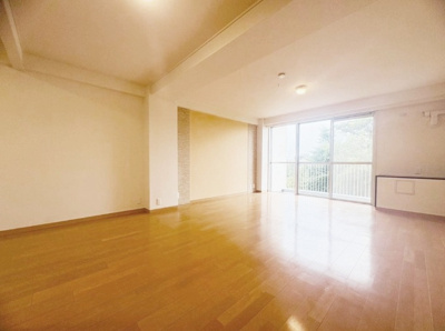 【居間・リビング】 | 岡本ハウス