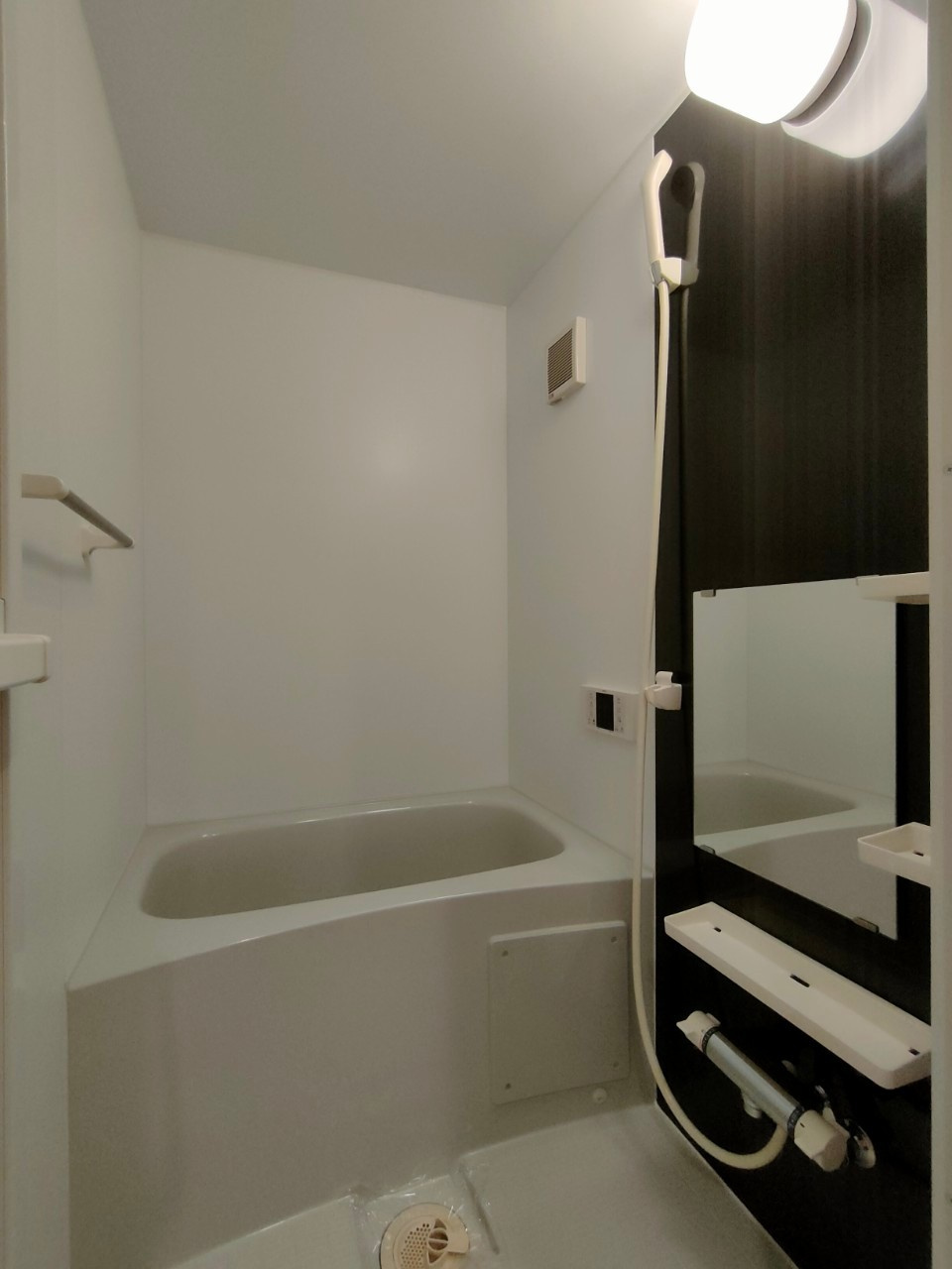 Celeste　五女子(セレステゴニョシ)　名古屋市賃貸　仲介手数料無料の浴室