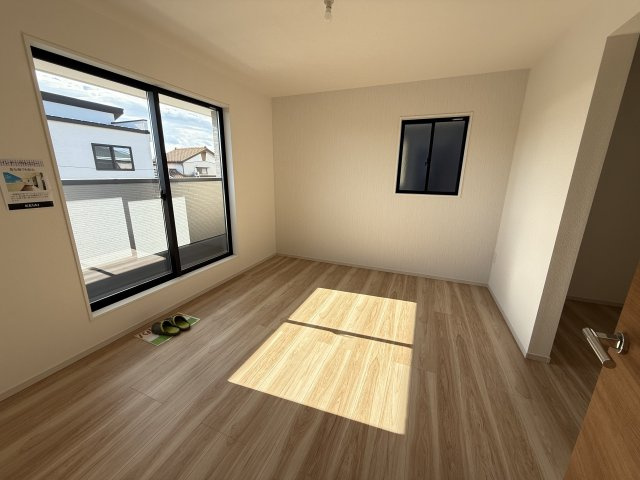 アーバンスタイル前橋市前箱田町1期　２号棟の洋室|２階洋室1です