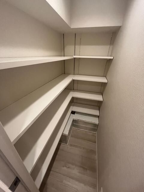 コープ野村一番町の玄関