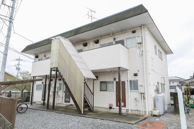 アビタシオン小山の外観