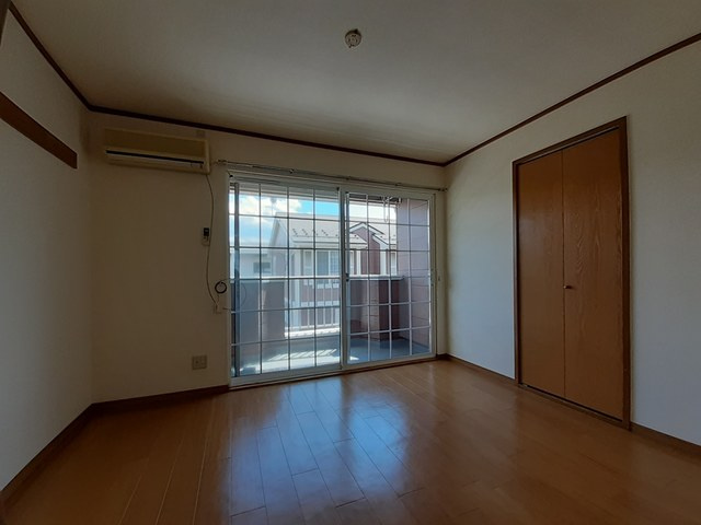 ハピネスヴィレッヂＡの居間・リビング|居室・リビング