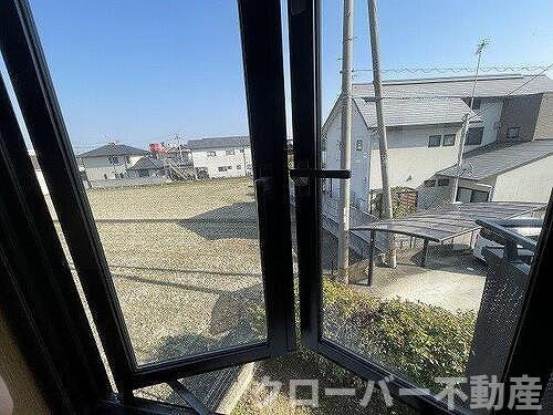 サーパスタウン田村町貸家のバルコニー|原状回復工事前