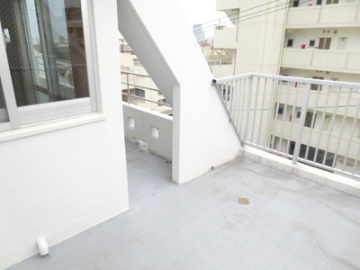 【バルコニー】 | コーポレインボー