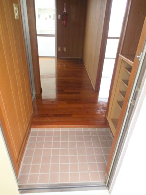 【玄関】 | コーポレインボー