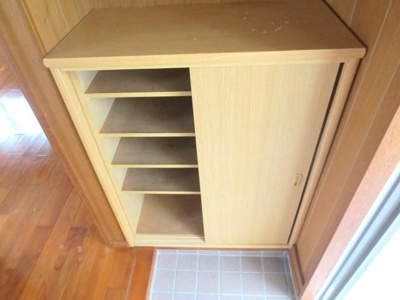 【玄関】 | コーポレインボー