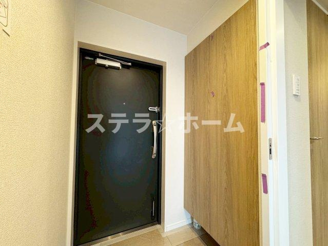 パラツィーナセシリア豊中の玄関|明るい玄関です