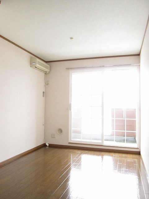 エクセレントヴィラ　Ａの居間・リビング|居室・リビング