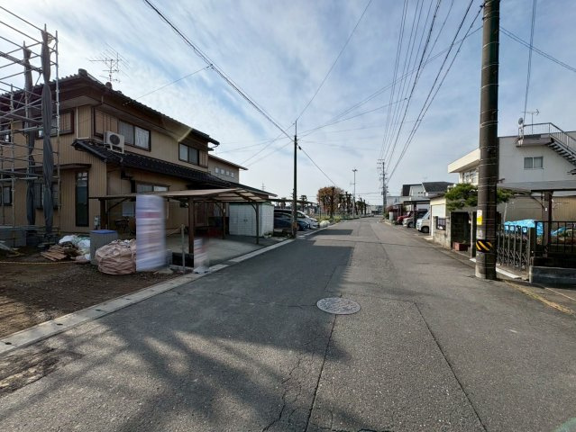 クワイエ　岐阜市萱場北町第1　全1区画分譲の前面道路含む現地写真|「現地（2025年11月27日）撮影」　
■前面道路　
■ヤマダ不動産　株式会社リライフ