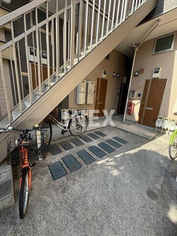 横浜市鶴見区矢向５丁目のアパートの駐車場