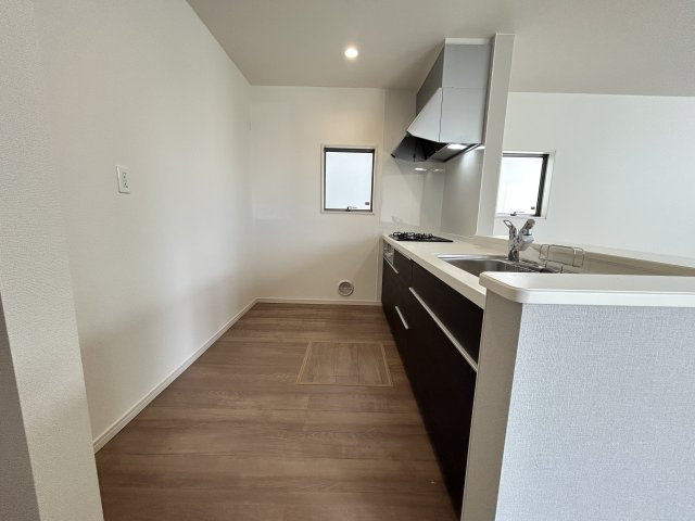 LG八重瀬町具志頭〈３号棟〉のキッチン