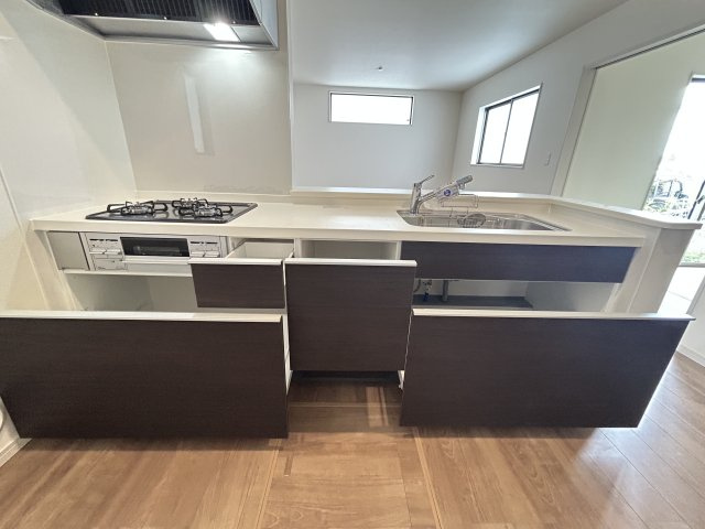 LG八重瀬町具志頭〈３号棟〉のキッチン