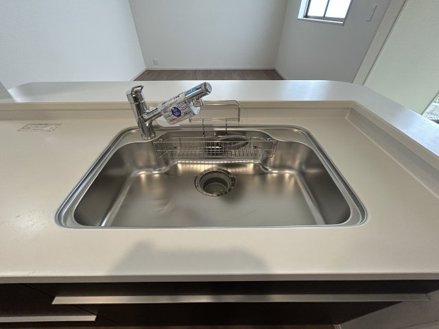 LG八重瀬町具志頭〈３号棟〉のキッチン