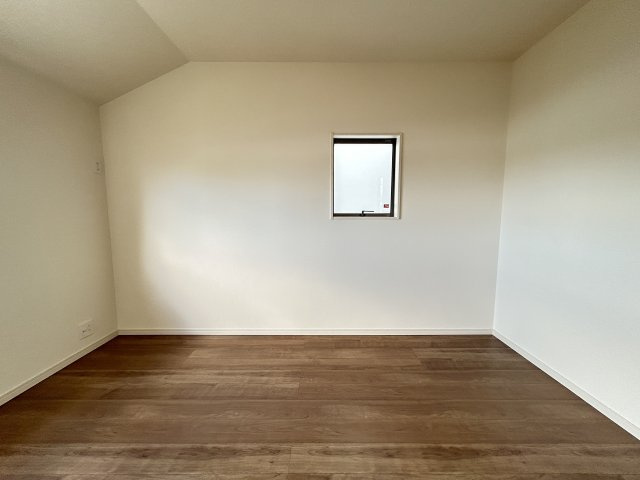 LG八重瀬町具志頭〈３号棟〉の洋室