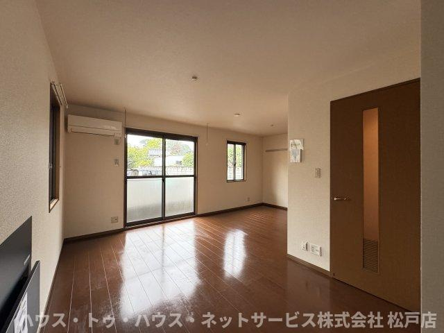 ルミナスビラ　Ｂの居間・リビング