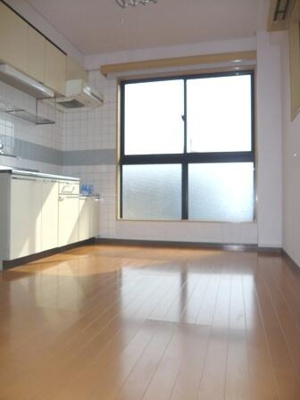 【居間・リビング】 | ハイツ碧い鳥