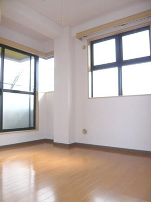 【居間・リビング】 | ハイツ碧い鳥